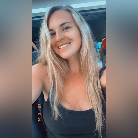 Meet your Posher, Zoë - Picture 5 of 5